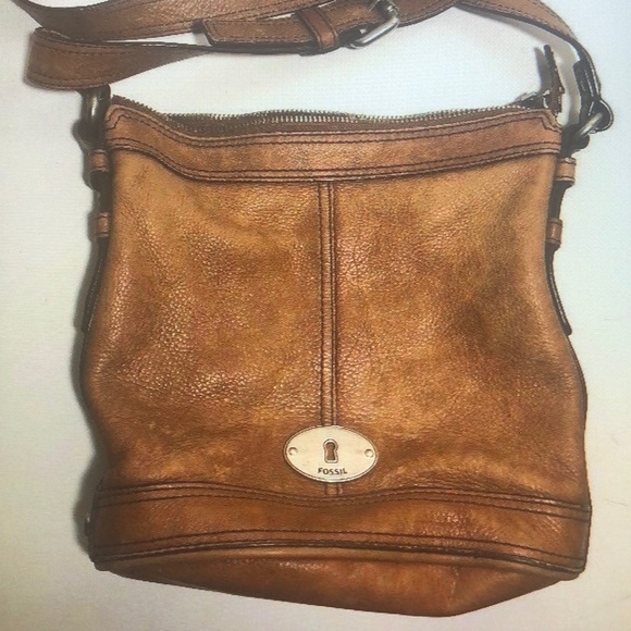 Fossil Handbags - Vintage fossil leather messenger cross body bag